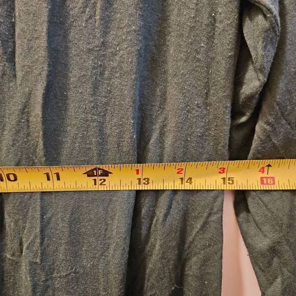 logo by lori goldstein Small V neck green Henley top high low hem pleated pocket - Picture 9 of 11